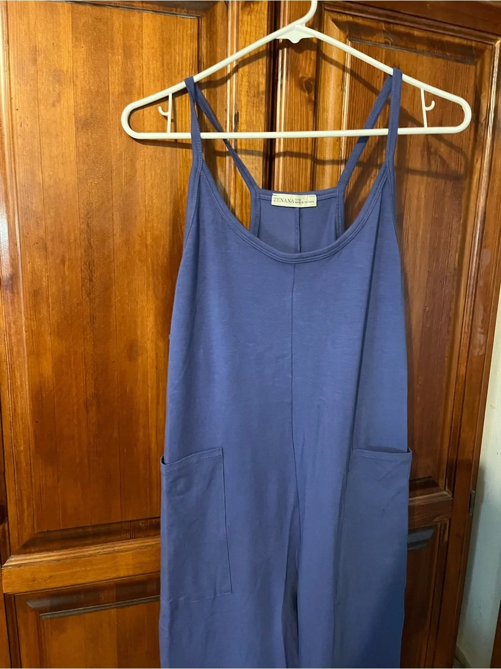 ZENANA sleeveless  jumpsuit with pockets. Size S/M